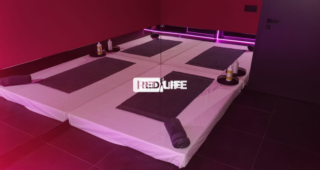 Luxusní salon, volnost, vysoké výdělky